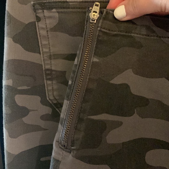 Camouflage stretch women’s size 10 - Picture 5 of 5